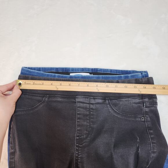 Old Navy Rockstar Jeggings Womens 8 2 Pairs Blue Black Ripped Destroyed Stretch - Picture 7 of 13